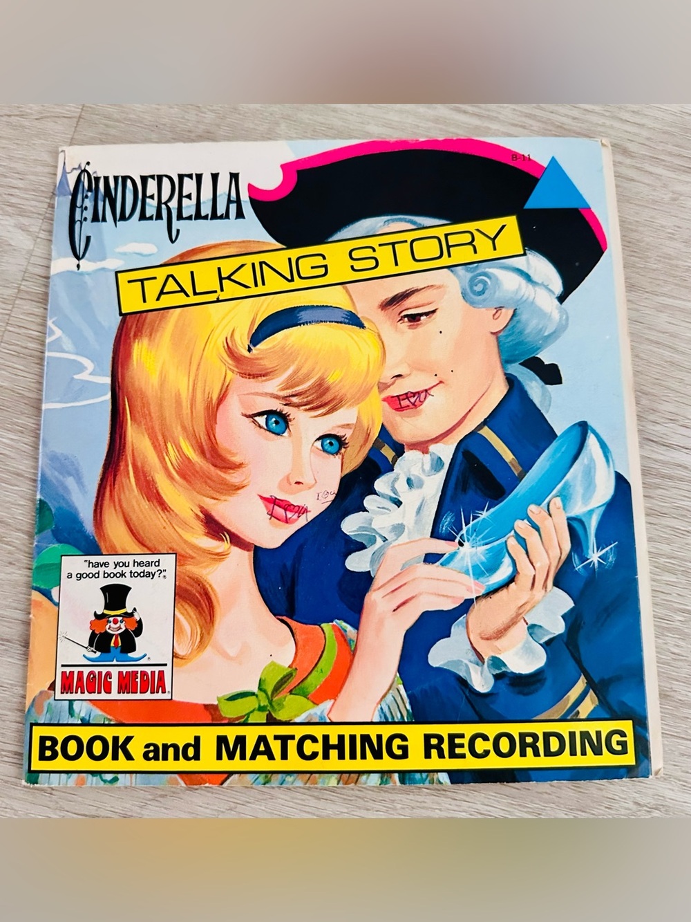 VINTAGE Cinderella, Magic Media Book and Record Talking Story from 1970/1980s